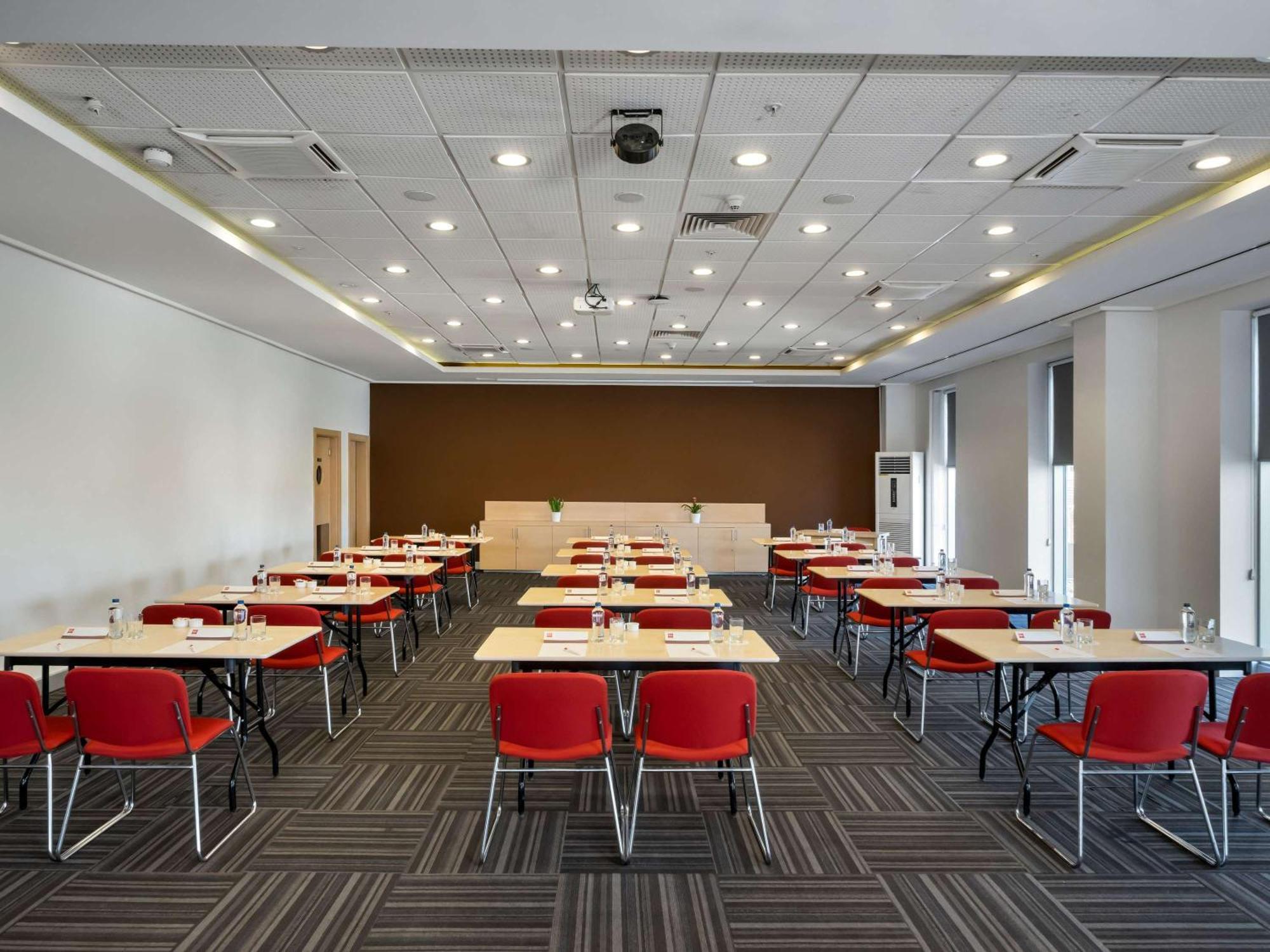 Hotel Ibis Adana Extérieur photo