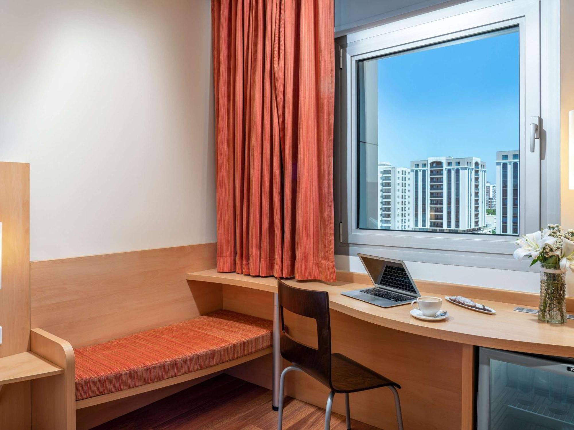 Hotel Ibis Adana Extérieur photo