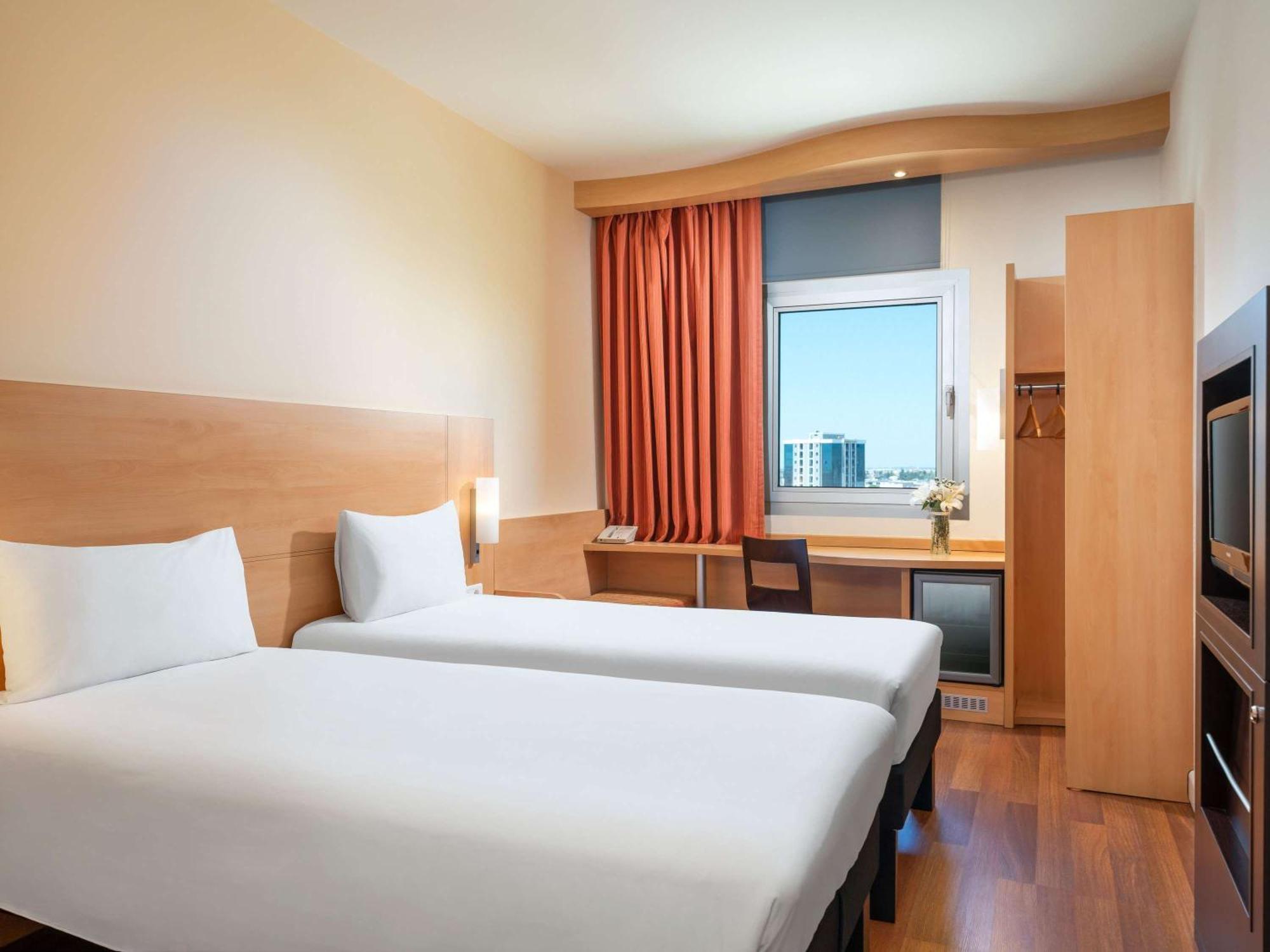 Hotel Ibis Adana Extérieur photo