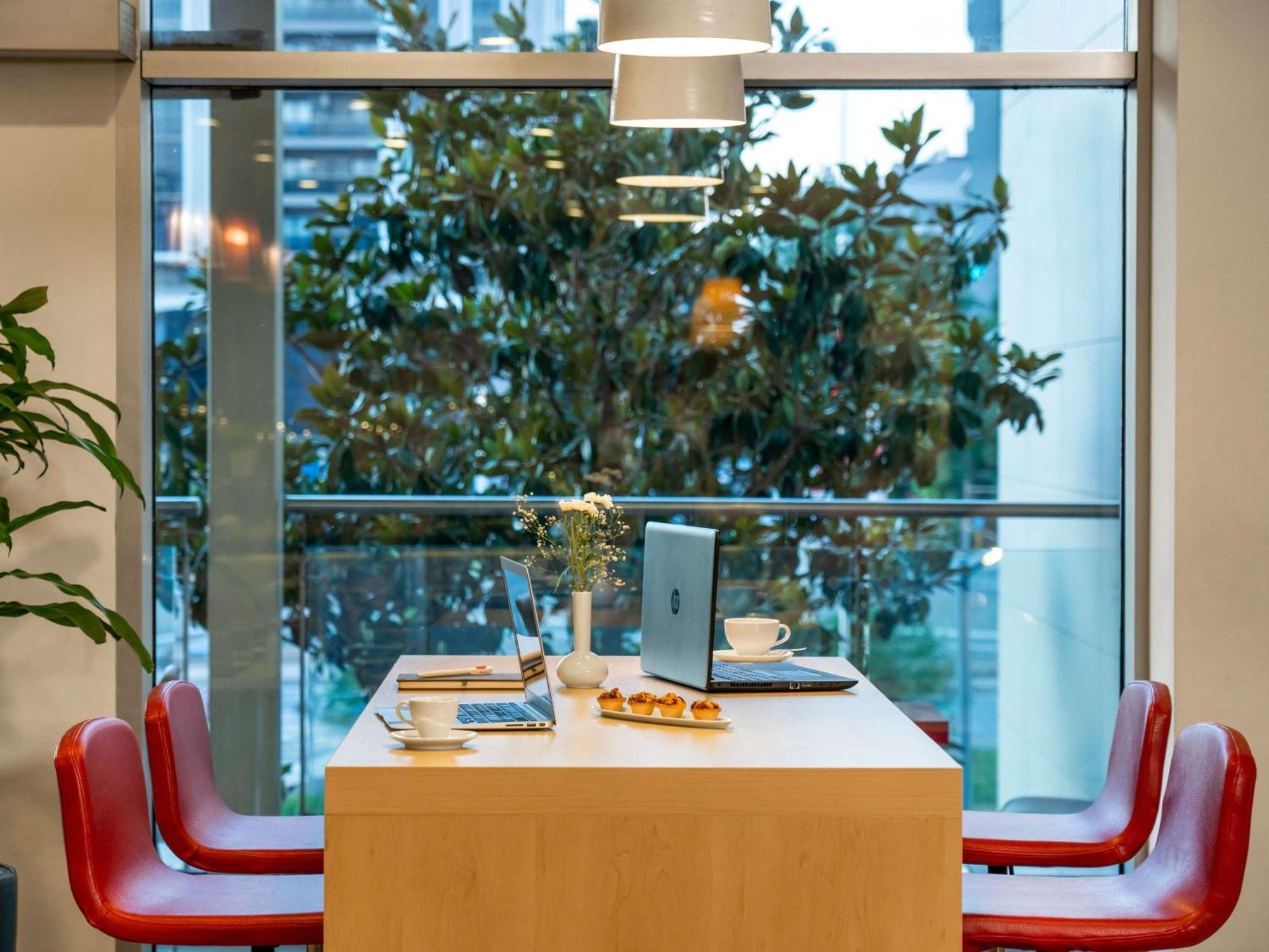 Hotel Ibis Adana Extérieur photo