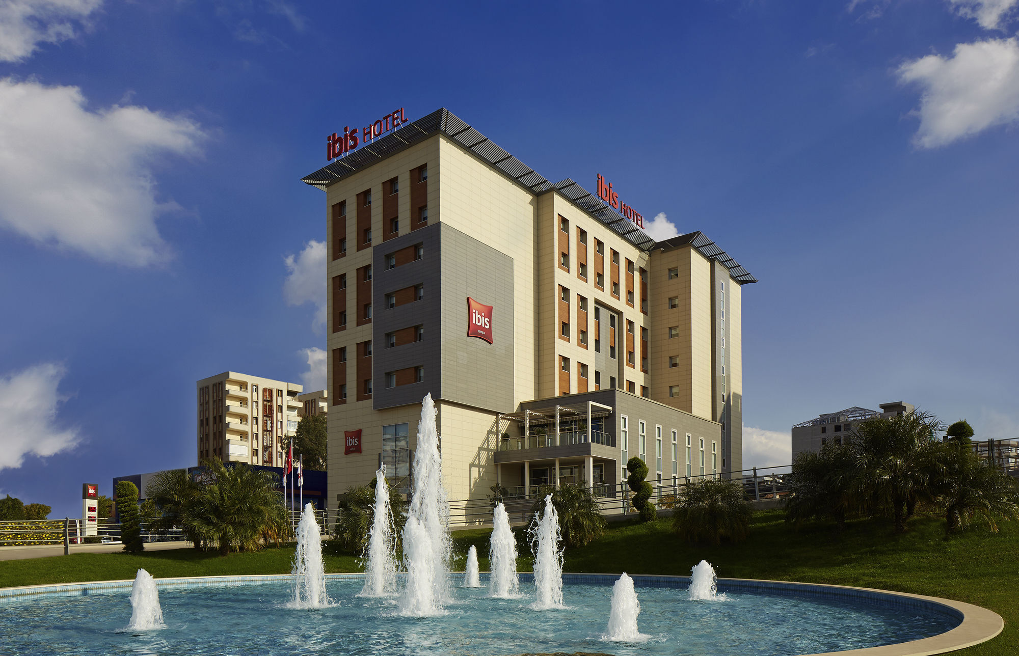 Hotel Ibis Adana Extérieur photo